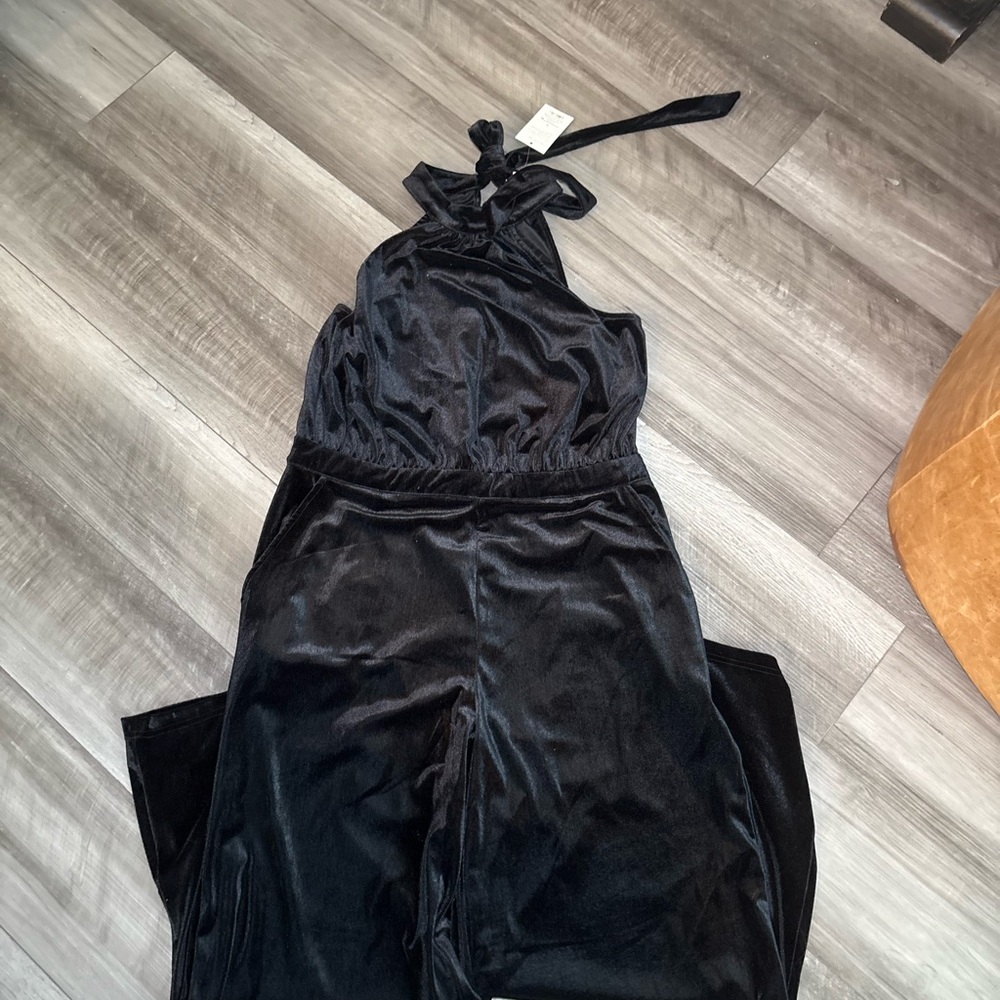 Elegant Black Halter Jumpsuit